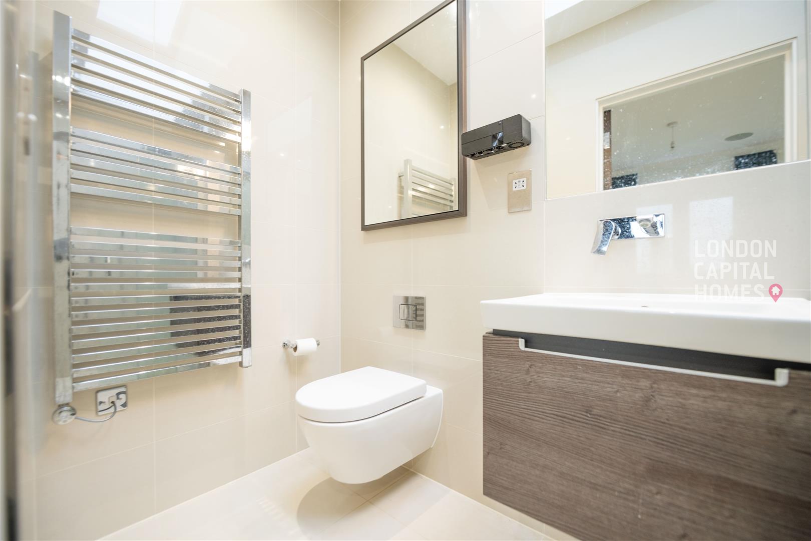 Duchess Crescent, Stanmore